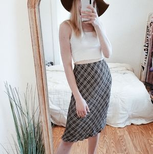 VINTAGE Plaid Asymmetrical Hem Knee Length Skirt